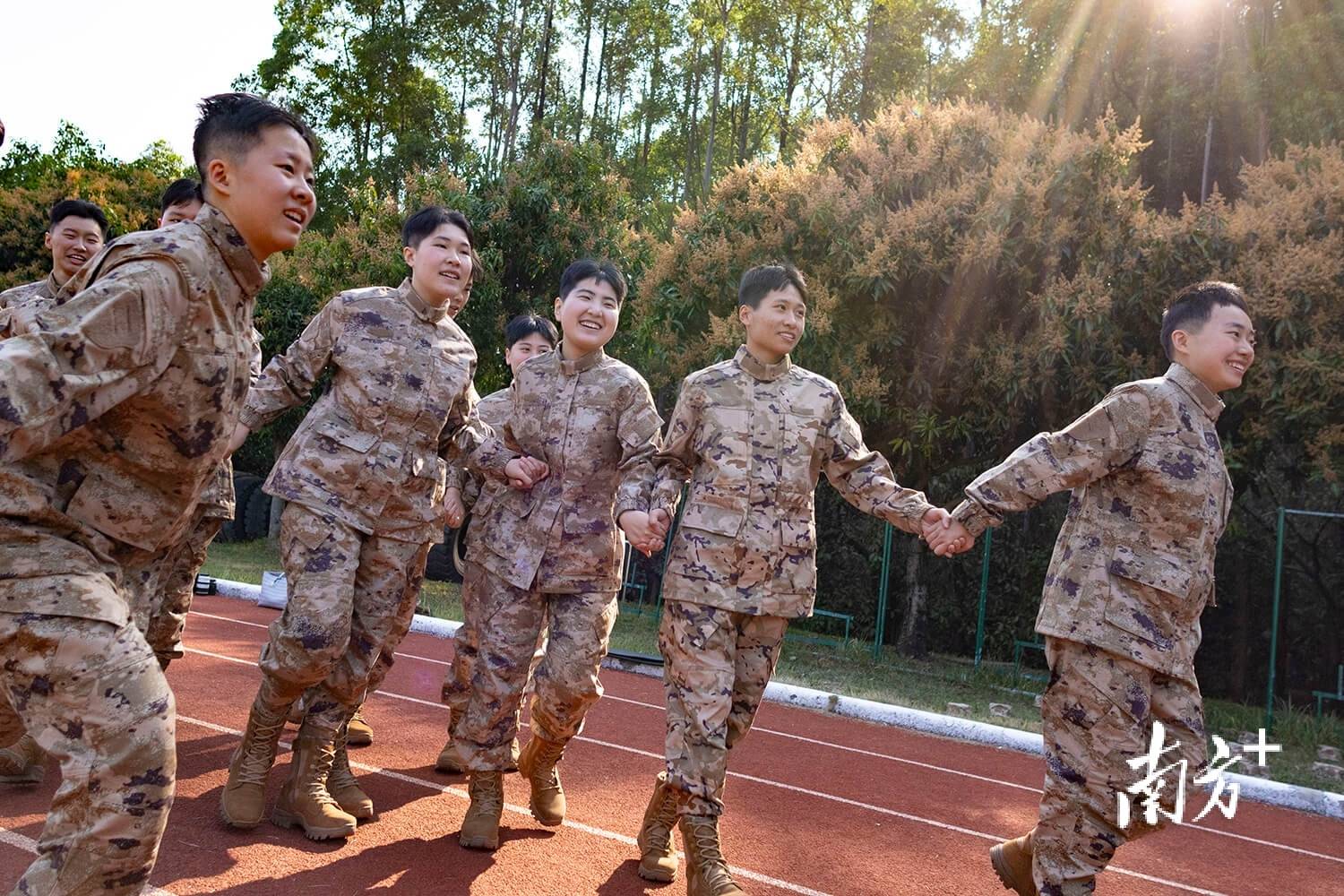 |南方日报、南方+2025年度照片不朽情缘试玩网站光影为纪心映万象(图2) |南方日报、南方+2025年度照片不朽情缘试玩网站光影为纪心映万象(图2)