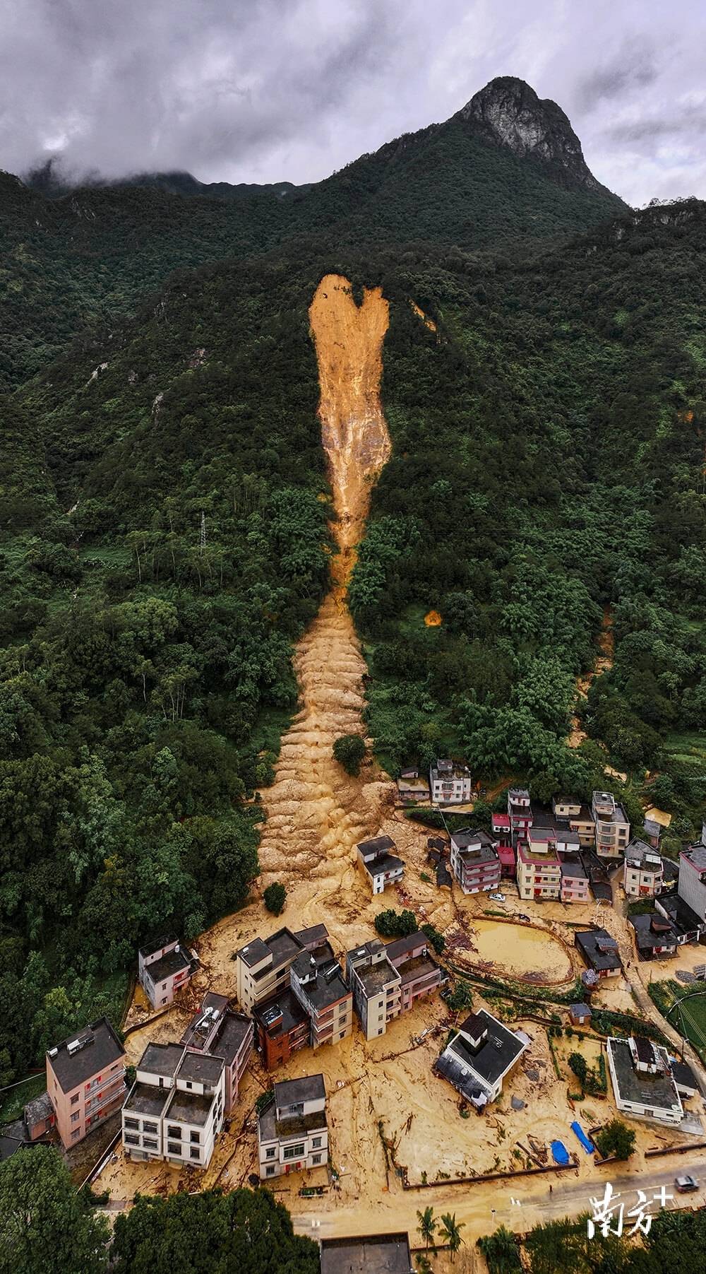 |南方日报、南方+2025年度照片不朽情缘试玩网站光影为纪心映万象(图39) |南方日报、南方+2025年度照片不朽情缘试玩网站光影为纪心映万象(图39)