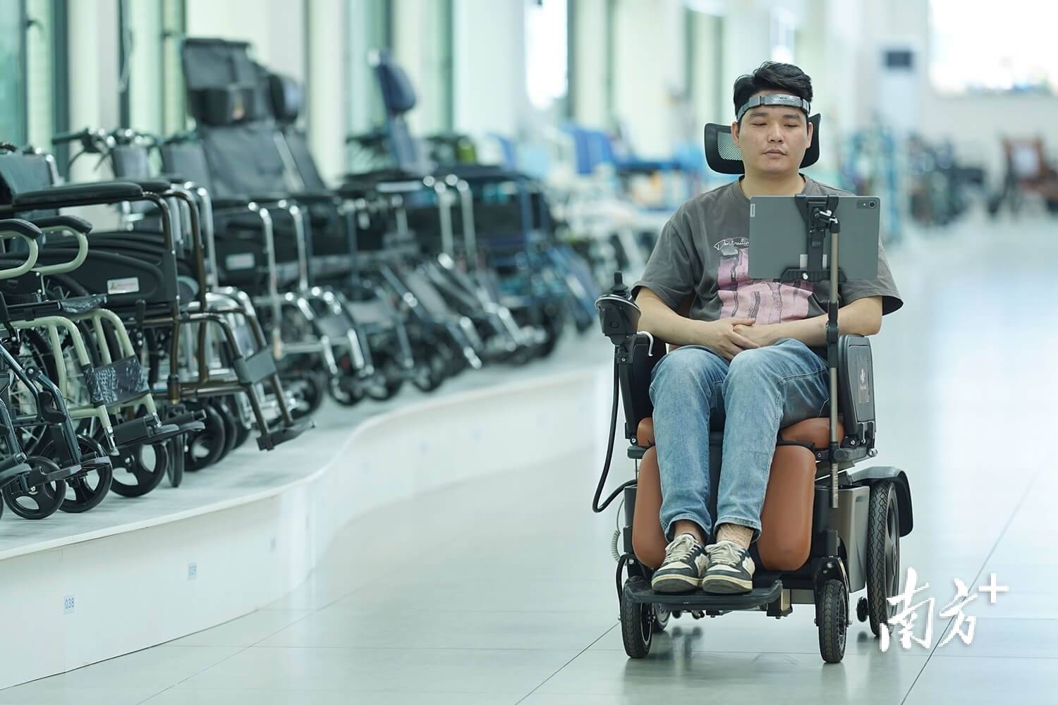 ｜南方日报、南方+2025年度照片不朽情缘试玩网站光影为纪心映万象(图47)