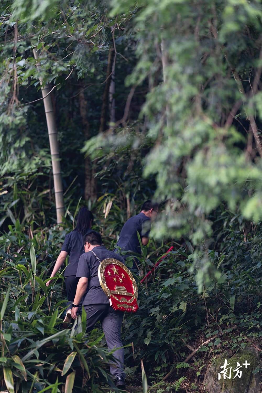 |南方日报、南方+2025年度照片不朽情缘试玩网站光影为纪心映万象(图44) |南方日报、南方+2025年度照片不朽情缘试玩网站光影为纪心映万象(图44)