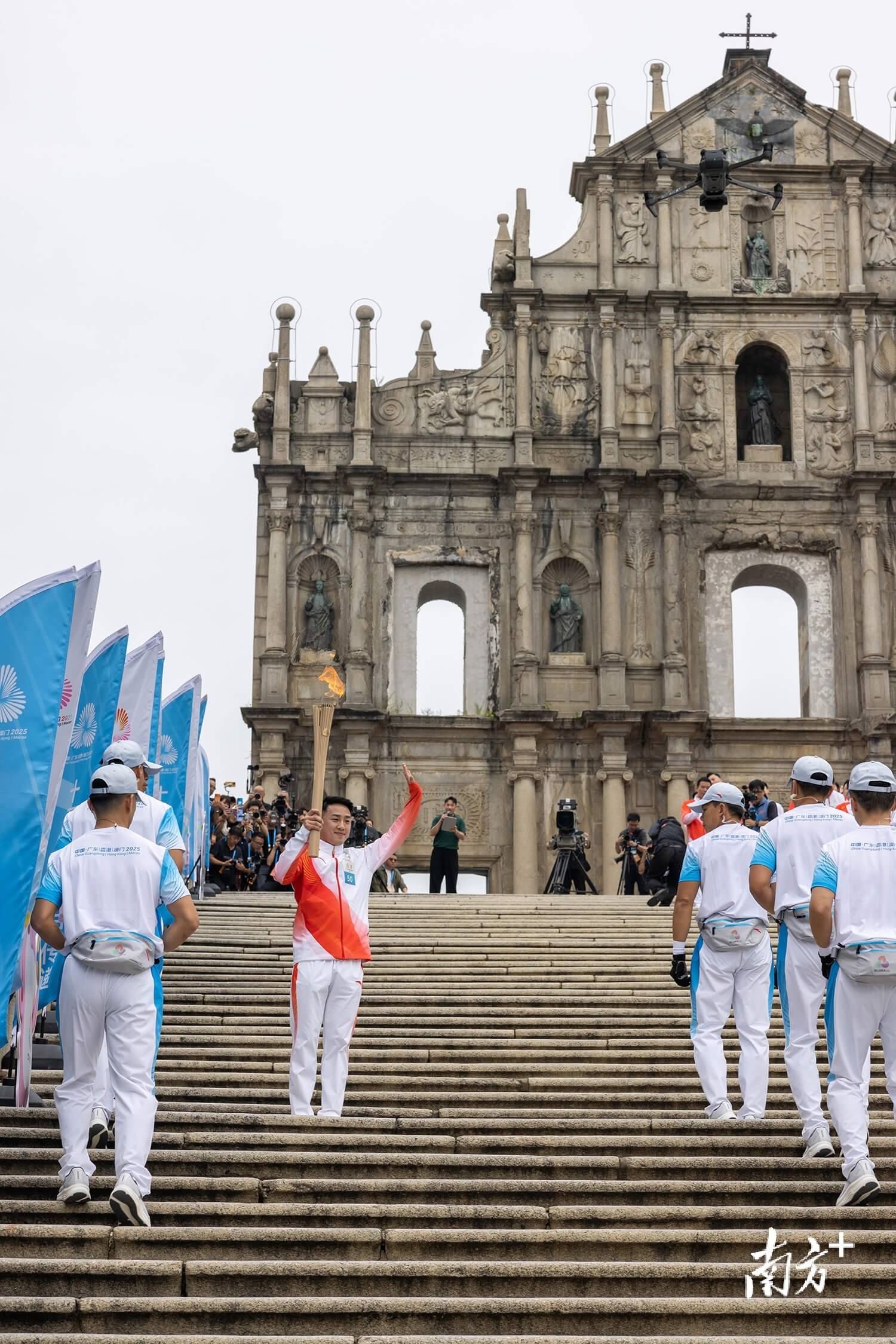 |南方日报、南方+2025年度照片不朽情缘试玩网站光影为纪心映万象(图68) |南方日报、南方+2025年度照片不朽情缘试玩网站光影为纪心映万象(图68)