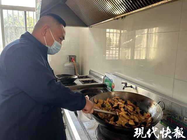 民生徐州贾汪惠民暖心餐托起幸福夕阳红mg